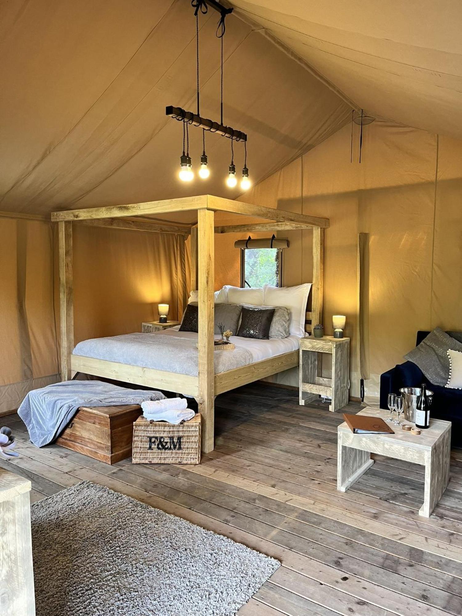 Teal Safari Tent 德罗伊特威奇 外观 照片